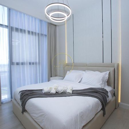 Standard 2Bhk Located In Azizi Riviera 46 Dubai Exterior photo