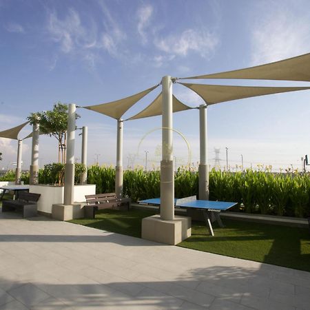 Standard 2Bhk Located In Azizi Riviera 46 Dubai Exterior photo