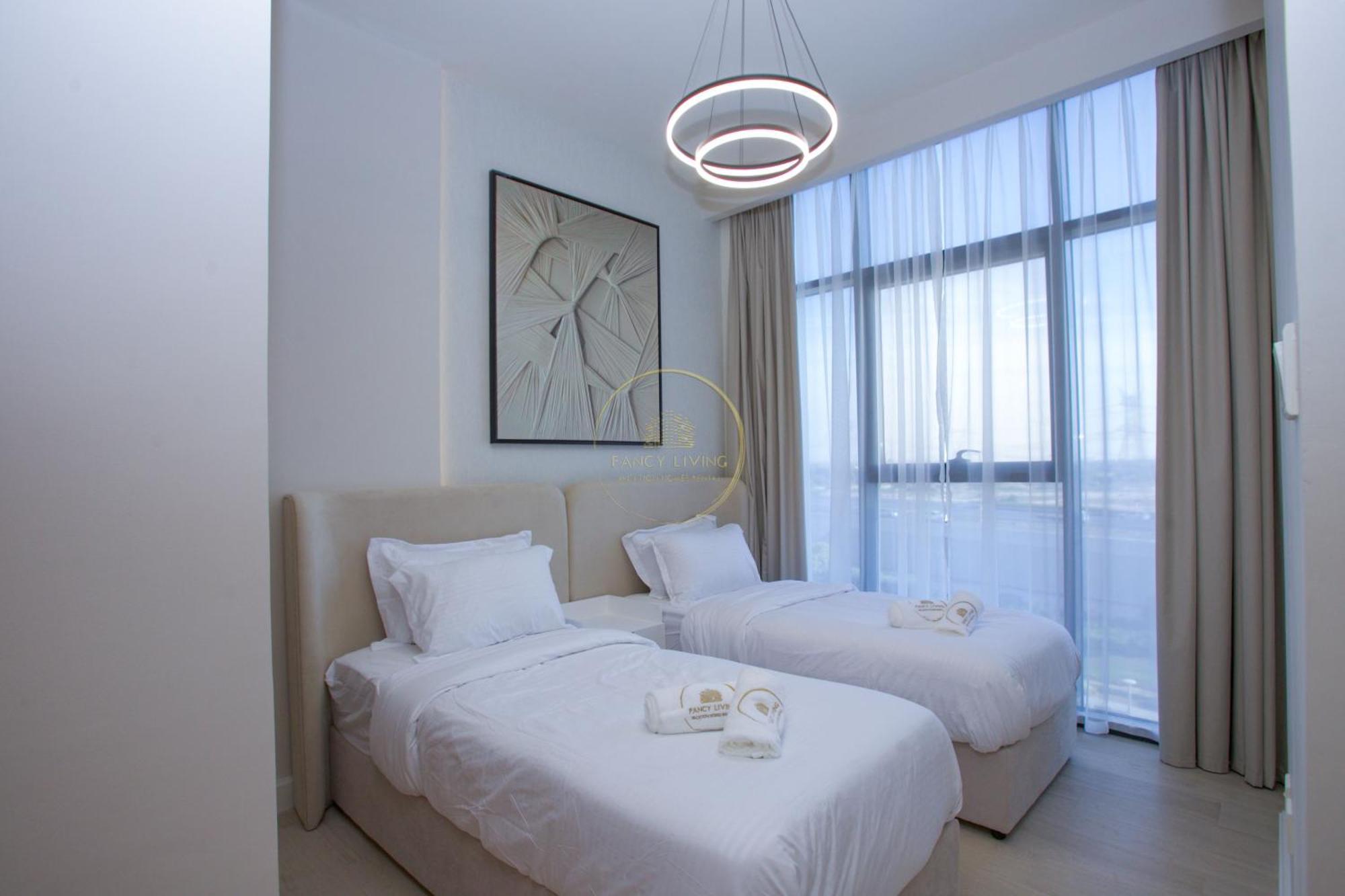 Standard 2Bhk Located In Azizi Riviera 46 Dubai Exterior photo