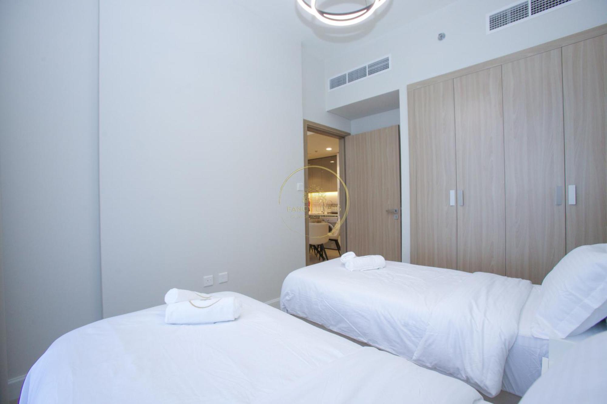 Standard 2Bhk Located In Azizi Riviera 46 Dubai Exterior photo